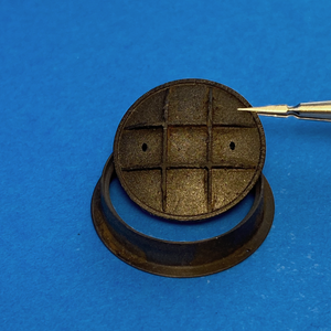 Point of no Return 3523036 Żeliwny właz kanalizacyjny / Cast iron sewer manhole 1/35 – zdjęcie 8