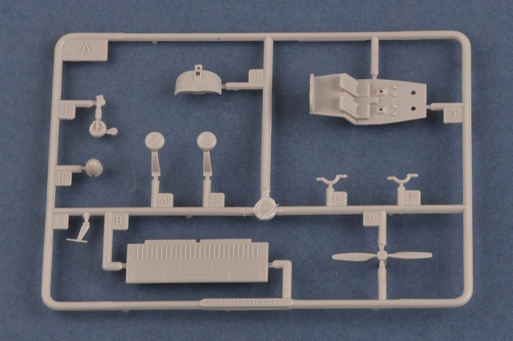 Hobby Boss 80299 ZLIN Z-42M 1/72 – image 2