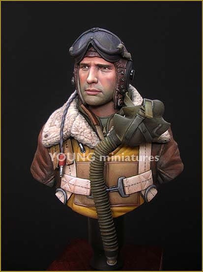 Young Miniatures YM1815 B-17 Waist Gunner ETO, 1944 1/10 – zdjęcie 5