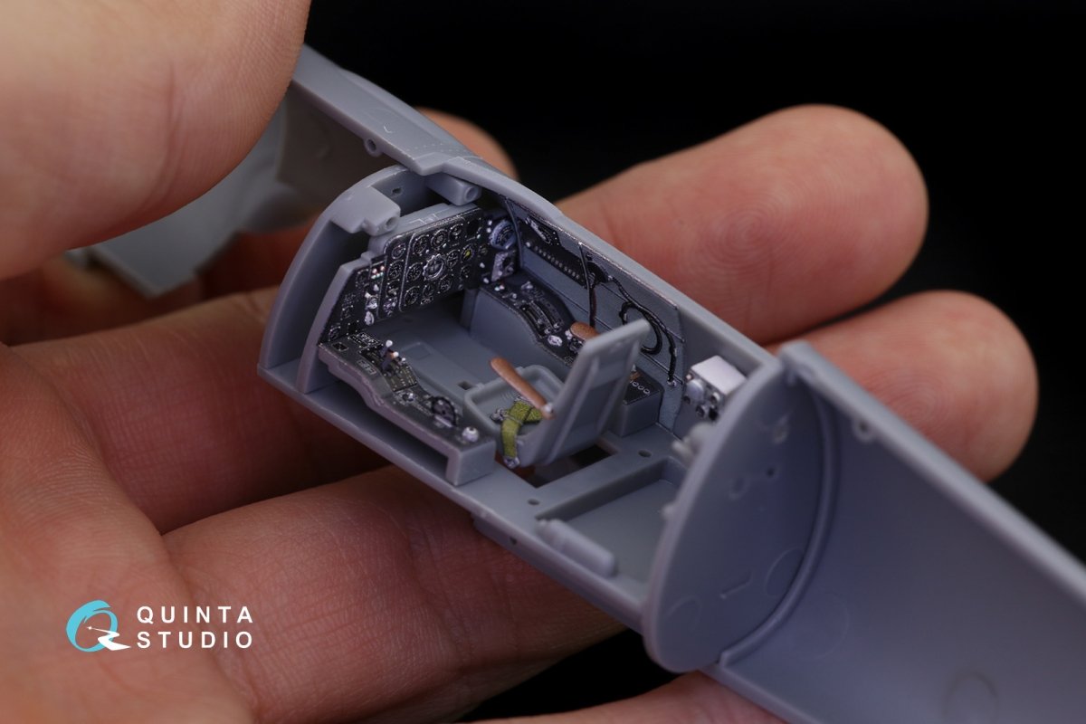 Quinta Studio QD48184 La-11 3D-Printed &amp;amp; coloured Interior on decal paper (HobbyBoss) 1/48 – Bild 9