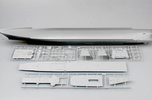 Trumpeter 04521 Croiseur russe Amiral Lazarev Ex-Frunze (1/350) – image 4