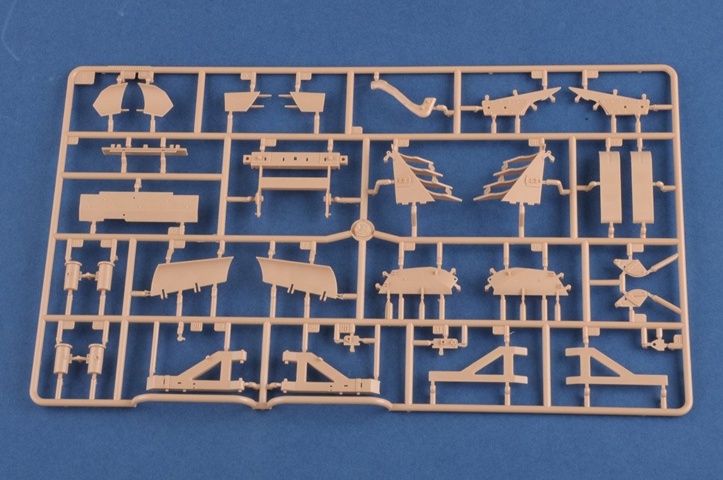 Hobby Boss 84557 Leopard C2 MEXAS with TWMP Track Width Mine Plow 1/35 – image 14