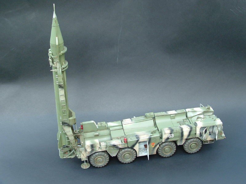 Dragon 3520 SS-1c SCUD B w/MAZ-543 1/35 – zdjęcie 3