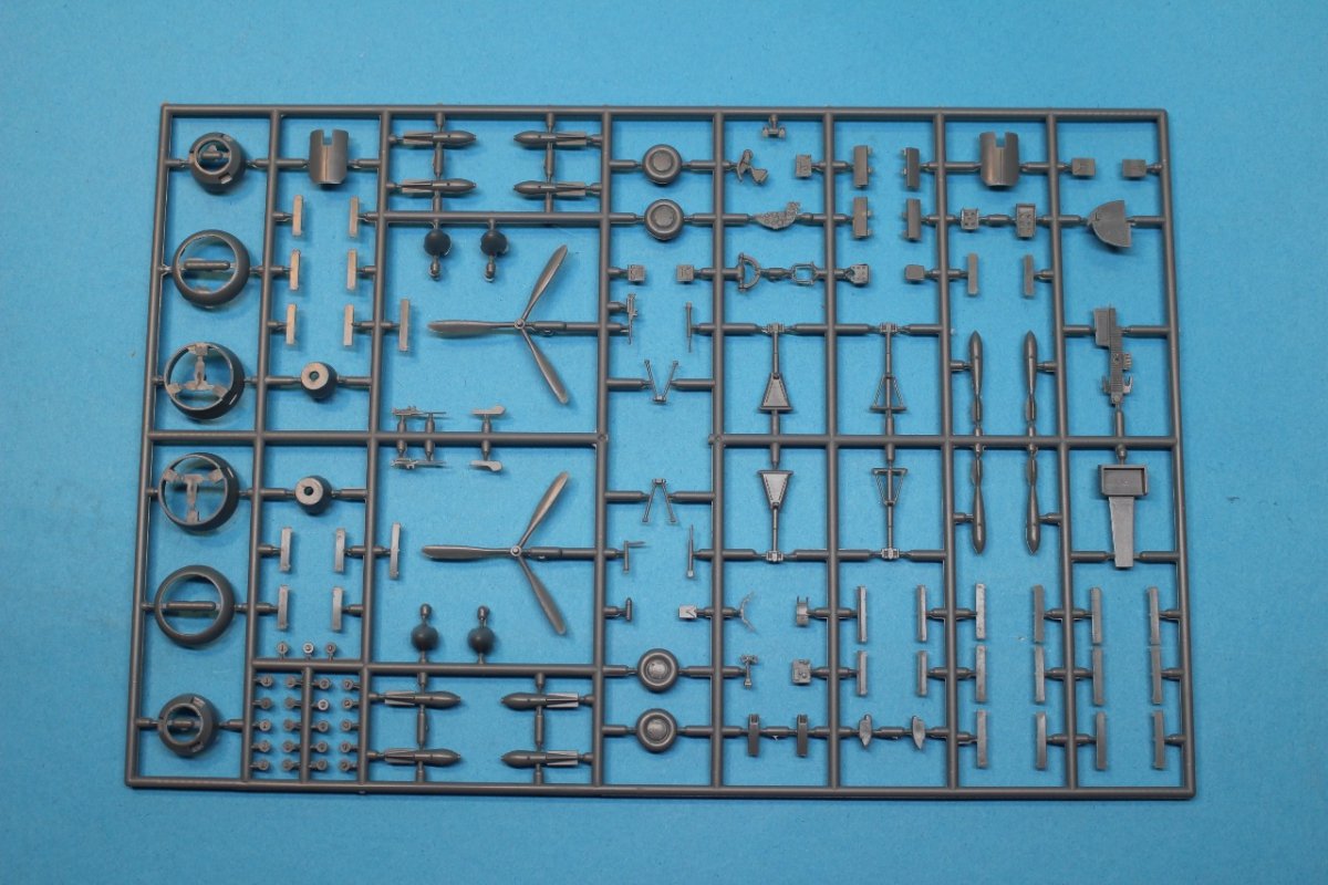 Fly 72041 PZL.37 A bis Łoś A bis 1/72 – zdjęcie 3