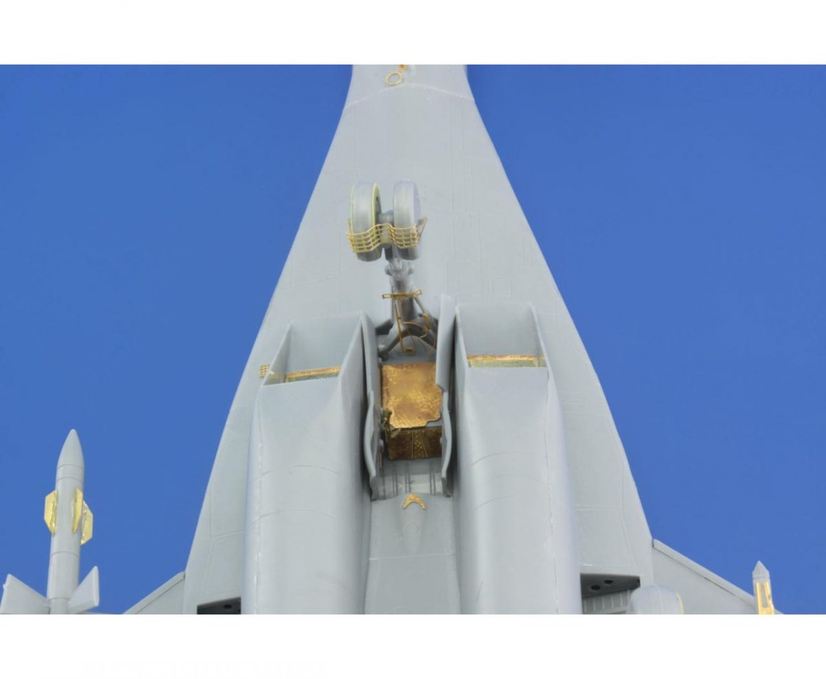 Eduard 73555 MiG-29 Izdeliye 9-13 ZVEZDA 1/72 – Bild 8