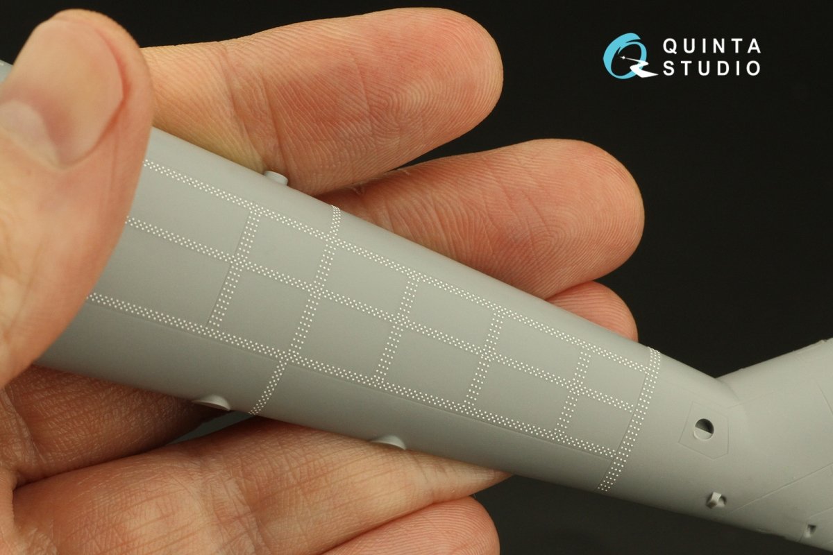 Quinta Studio QRV-034 Triple riveting rows (rivet size 0.25 mm, gap 1.0 mm, suits 1/24 scale), White color, total length 3.2 m/10.5 ft – Bild 4