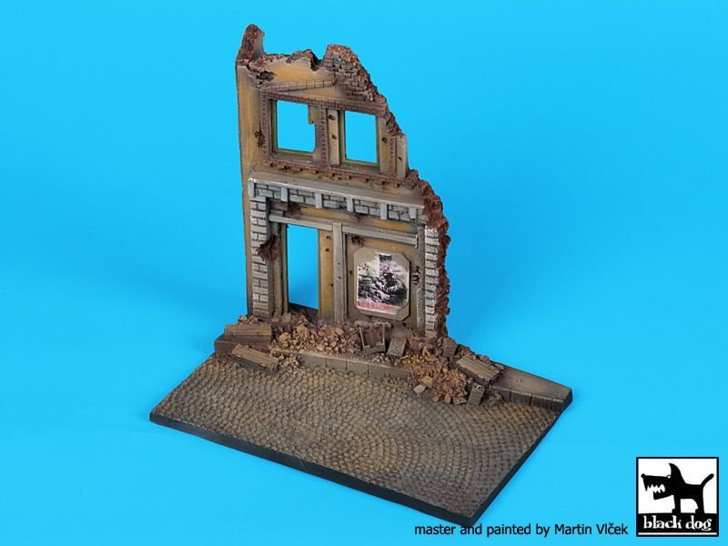 Black Dog D48001 House ruins base 1/48 – image 3