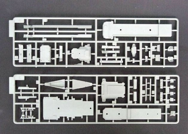 Trumpeter 05708 USSR Frunze Battle Cruiser 1/700 – imagen 6