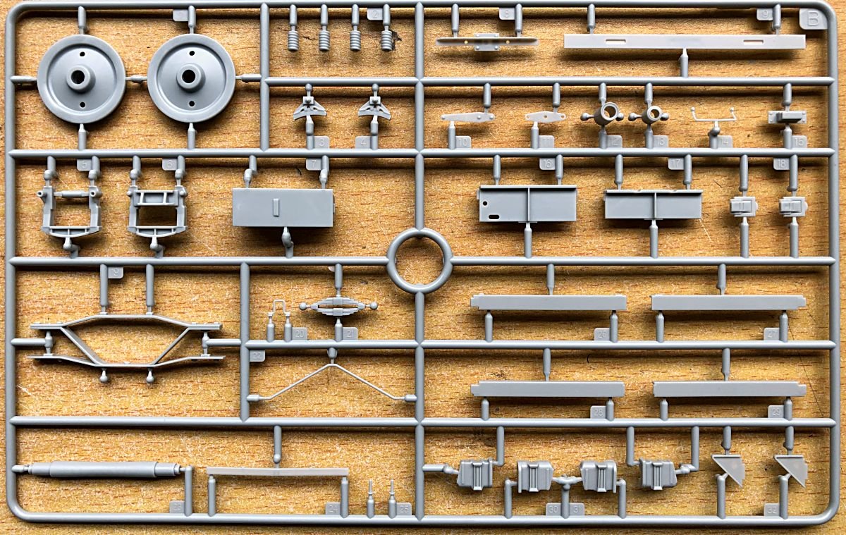 Thunder Model 35904 German Flat Wagon Ssyl 1/35 – image 5