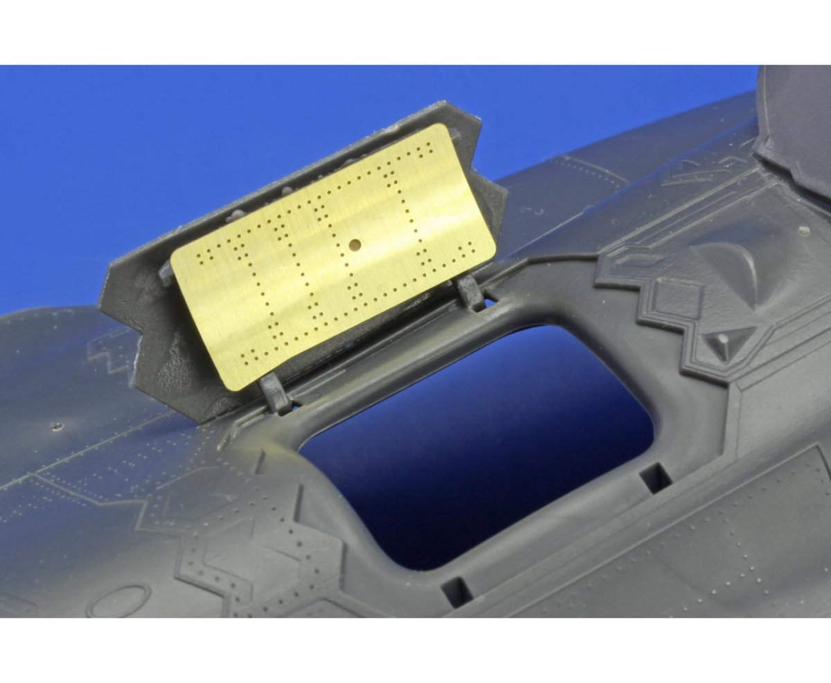 Eduard 48792 F-35B exterior KITTY HAWK 1/48 – immagine 10