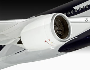 Revell 05612 Airbus A350-900 - Lufthansa 100 Years 1/144