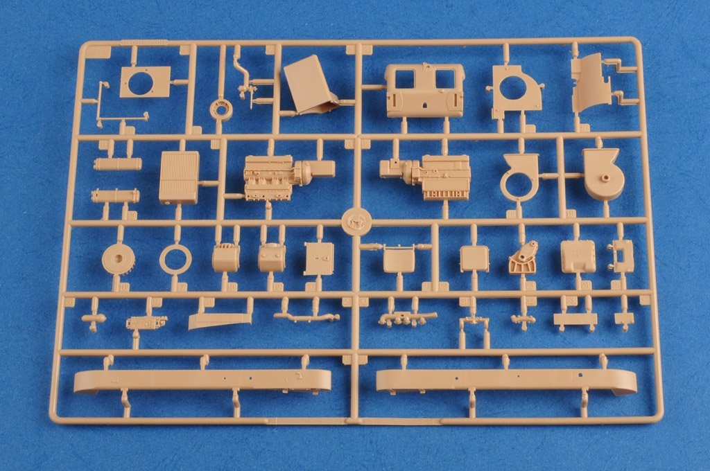 Hobby Boss 83809 Befehlsfahrzeug auf Fgst. Pz.Kpfw.35 R 731(f) 1/35 – Bild 5
