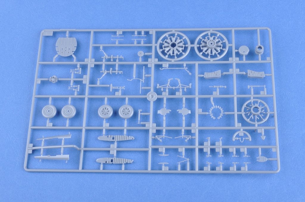 Hobby Boss 80392 F4U-7 Corsair 1/48 – immagine 8