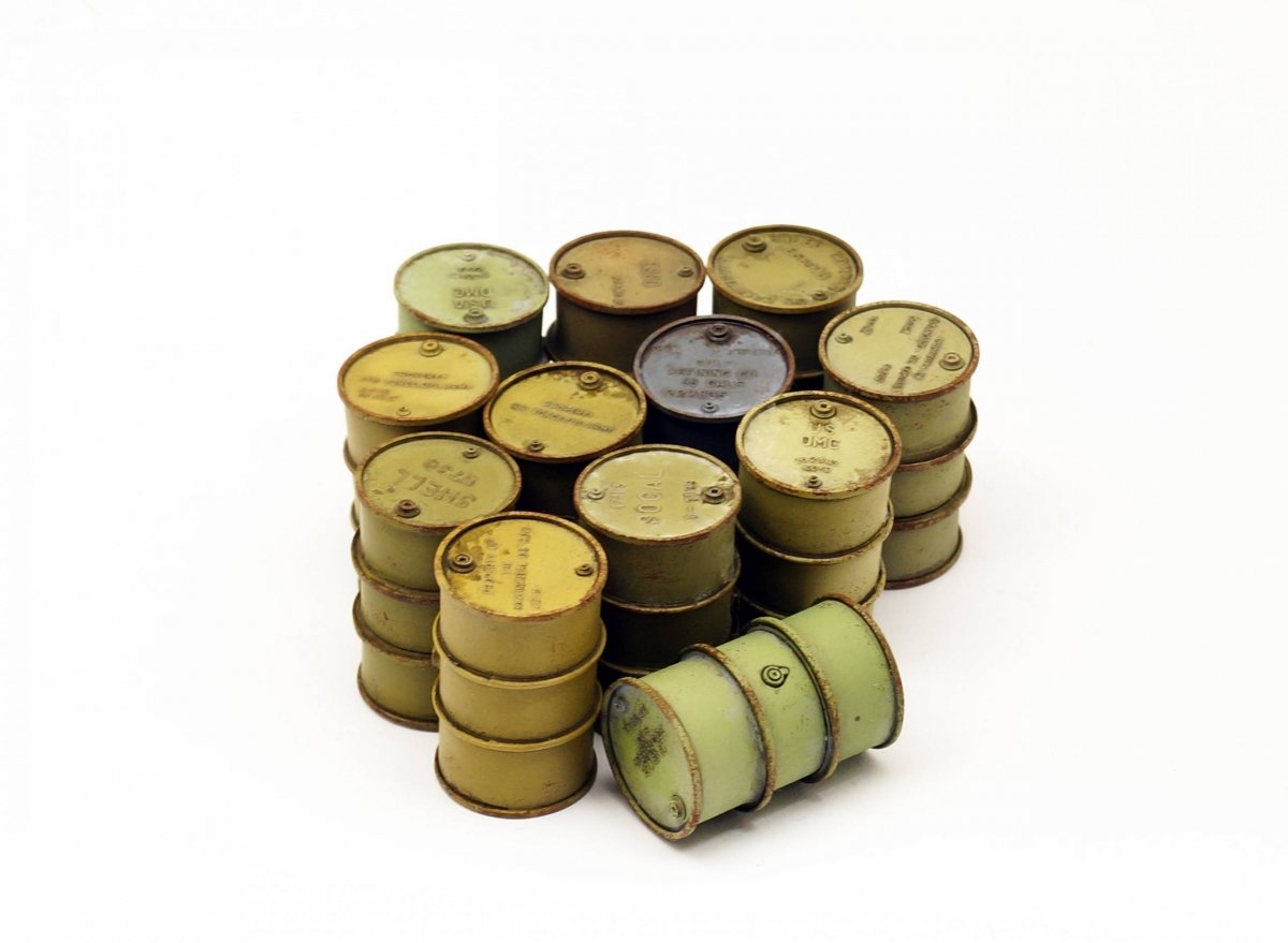 Panzer Art RE35-515 WWI Allied fuel drums (12pcs) 1/35
