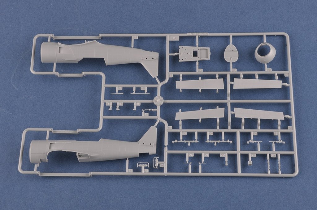 Hobby Boss 81760 Lavochkin La-11 Fang 1/48 – immagine 8