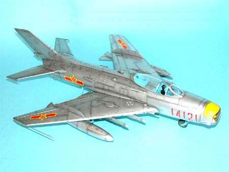 Trumpeter 02209 MiG-19PM Farmer E 1/32