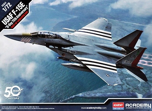Maquette Academy 12568 USAF F-15E 75e anniversaire du Débarquement, échelle 1/72