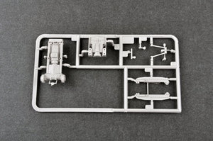 Trumpeter 07112 Russian ChTZ S-65 Tractor 1/72 – image 3