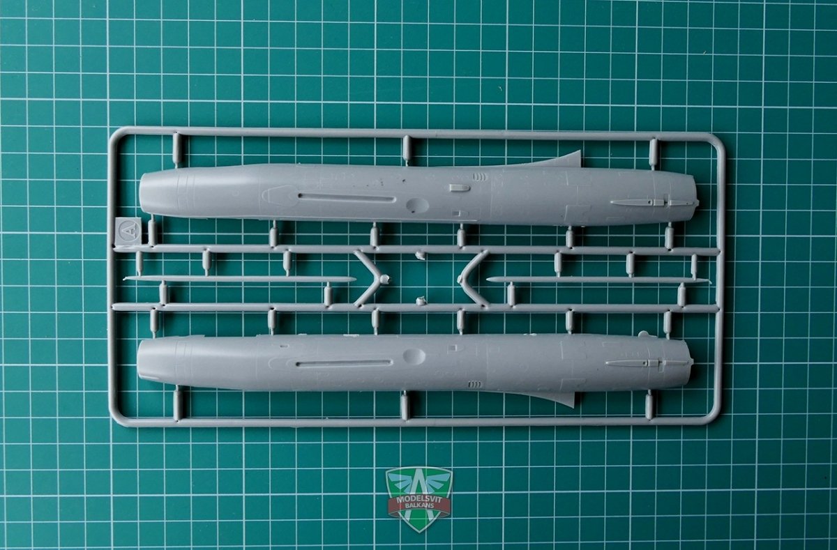 Modelsvit 72009 S-22I(Su-7IG) variable wing geometry 1/72 – immagine 7