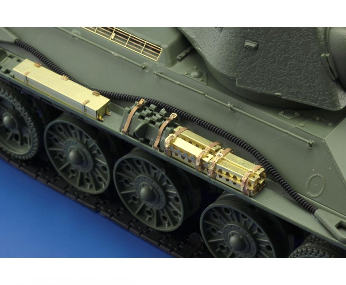 Eduard 36323 T-34/76 ICM 1/35 – Bild 6