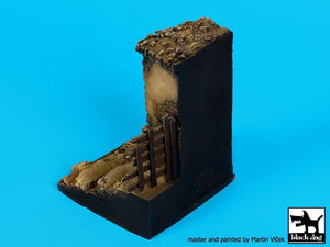 Black Dog D35074 Maison d&amp;#39;angle n°4 socle 1/35 – image 2