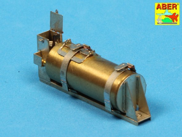 Aber 16027 Fire extinguisher with brackets used on German tanks, assault guns and other vehicles 1/16 – imagen 11