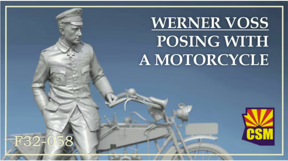 Copper State Models F32-058 Werner Voss posant avec une moto (moto non incluse) 1/32