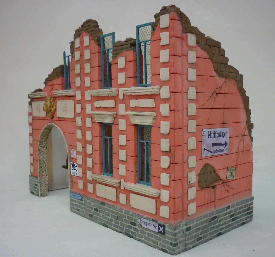 RT-Diorama 35223 Bombed out Houses 1/35 – immagine 6