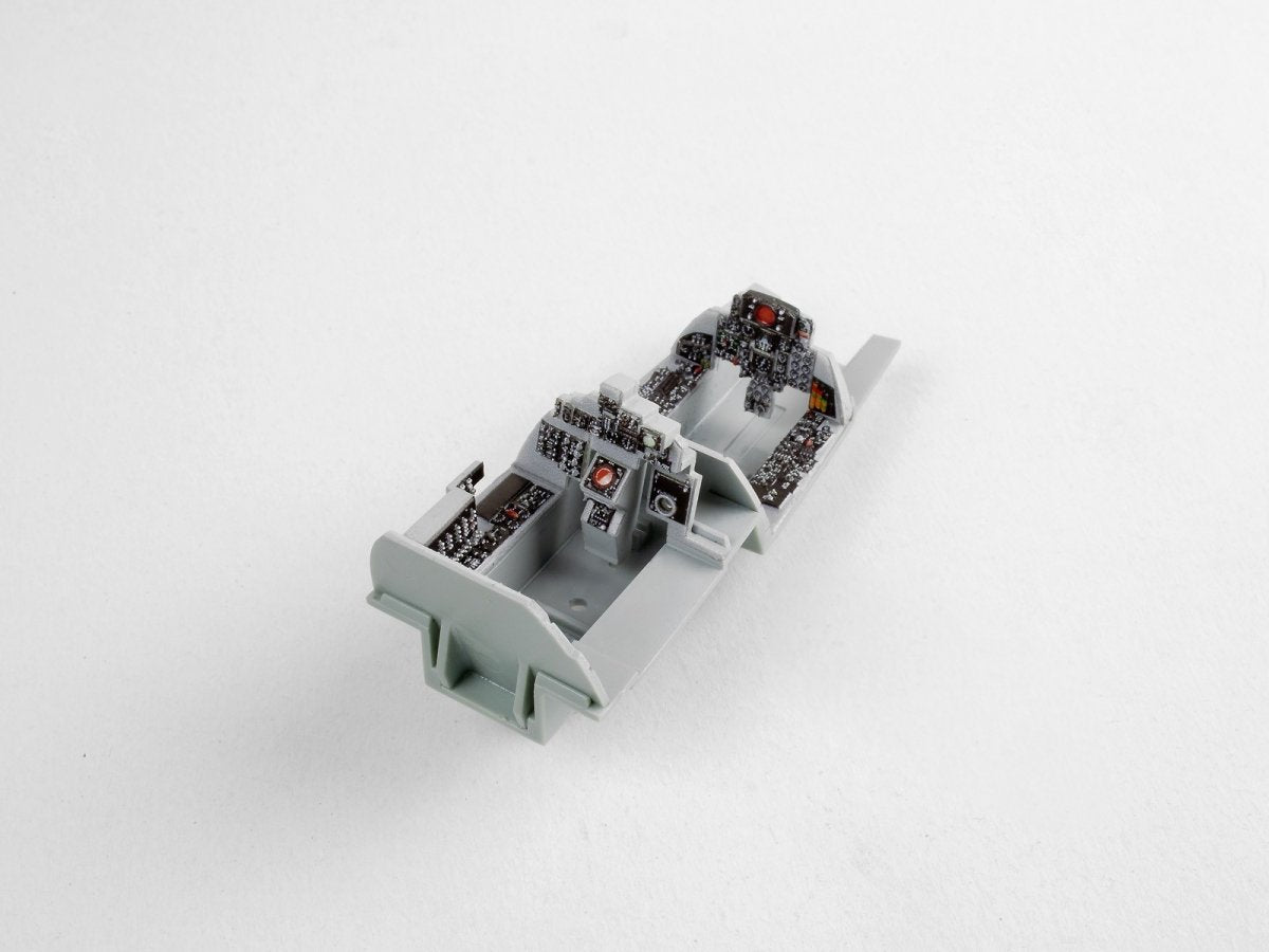 Red Fox Studio QS-48021 F-4B/N Phantom II 1/48 – Bild 7