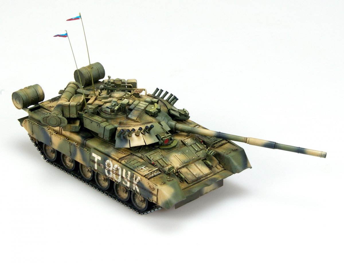 Modelcollect UA72060 Russian T-80UK Main Battle Tank 1/72 – immagine 4