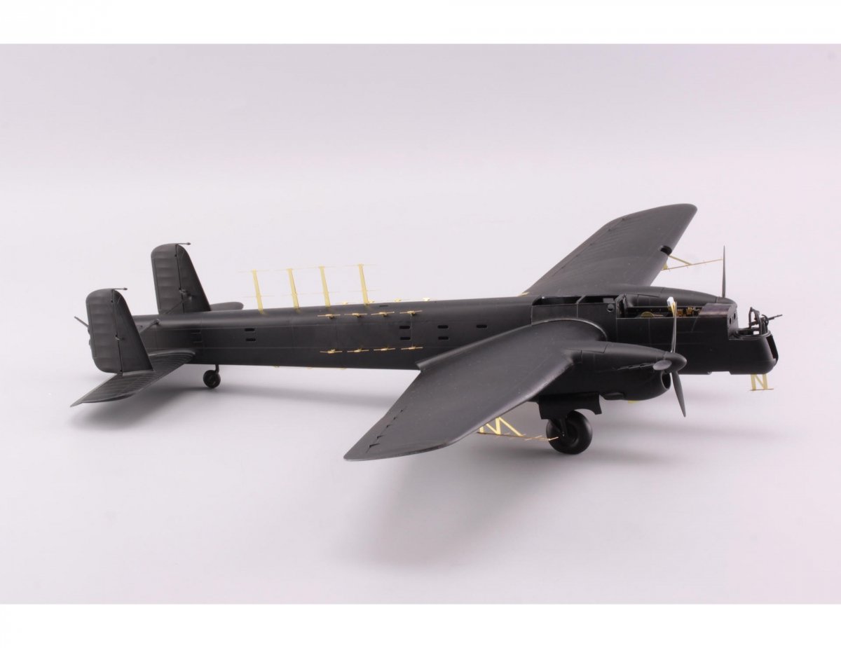 Eduard 73577 Whitley GR Mk. VII AIRFIX 1/72 – image 9