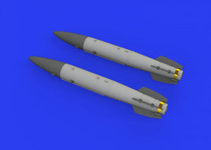 Eduard 648460 B43-1 Nuclear Weapon w/ SC43-3/ -6 tail assembly 1/48 – immagine 2