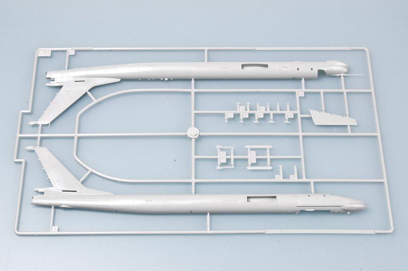 Trumpeter 03904 TU-95MS Bear-H 1/144 – image 2