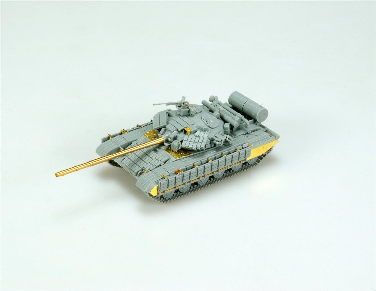 Modelcollect UA72059 T-64AV Main Battle Tank 1/72 – Bild 3