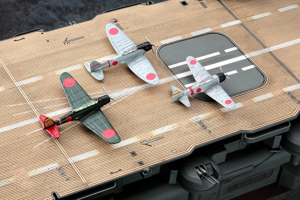 Hasegawa 40124 IJA Aircraft Carrier Akagi "Pearl Harbor Attack" Limited Edition 1/350