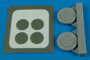 Aires 7244 F-8 Crusader wheels &amp;amp; paint masks 1/72