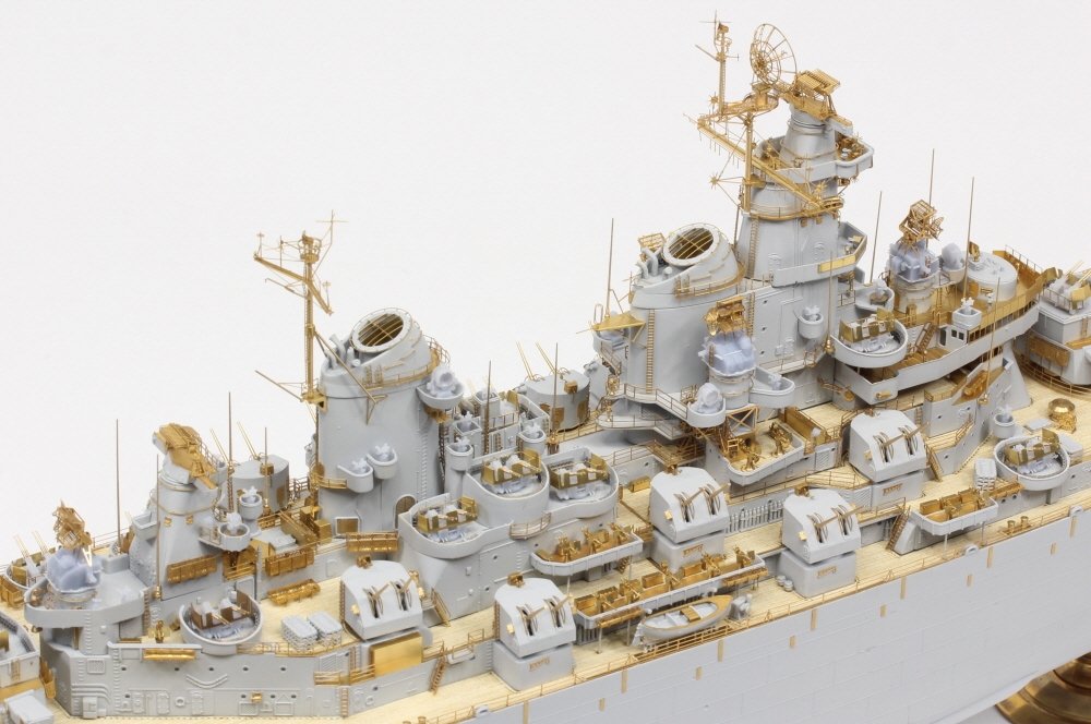 Pontos 37034FN USS BB-63 Missouri 1945 « Advanced » Detail Up Set pour maquette Hobbyboss (pont en bois couleur teck) 1/350 – image 4