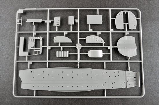 Trumpeter 05813 DC-3 CNAC 1/48 – image 8