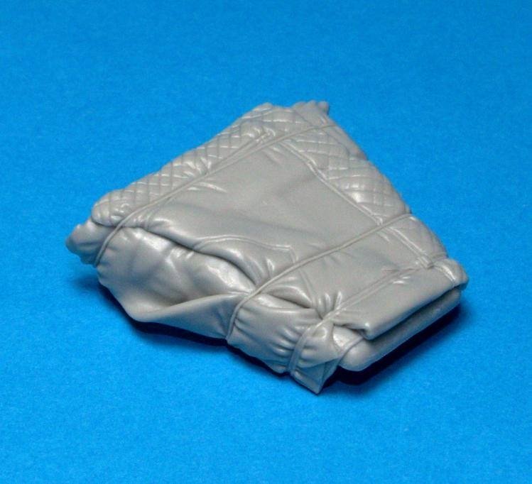 Panzer Art RE35-278 Dodge 3/4 engine deck with winter canvas 1/35