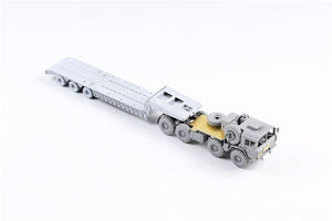 Modelcollect UA72341 German MAN KAT1M1014 8*8 HIGH-Mobility off-road truck with M870A1 semi-trailer 1/72 – Bild 9