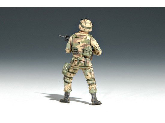 Trumpeter 00410 US101st Airborne Division Crew 1/35 – image 8