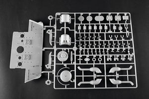 Trumpeter 00948 German Tiger II Heavy Tank - Porsche Turret Early Production 1/16 – Bild 52