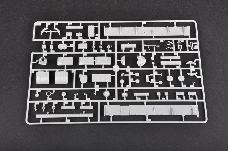 Trumpeter 05541 Soviet IT-1 Missile tank 1/35 – image 3