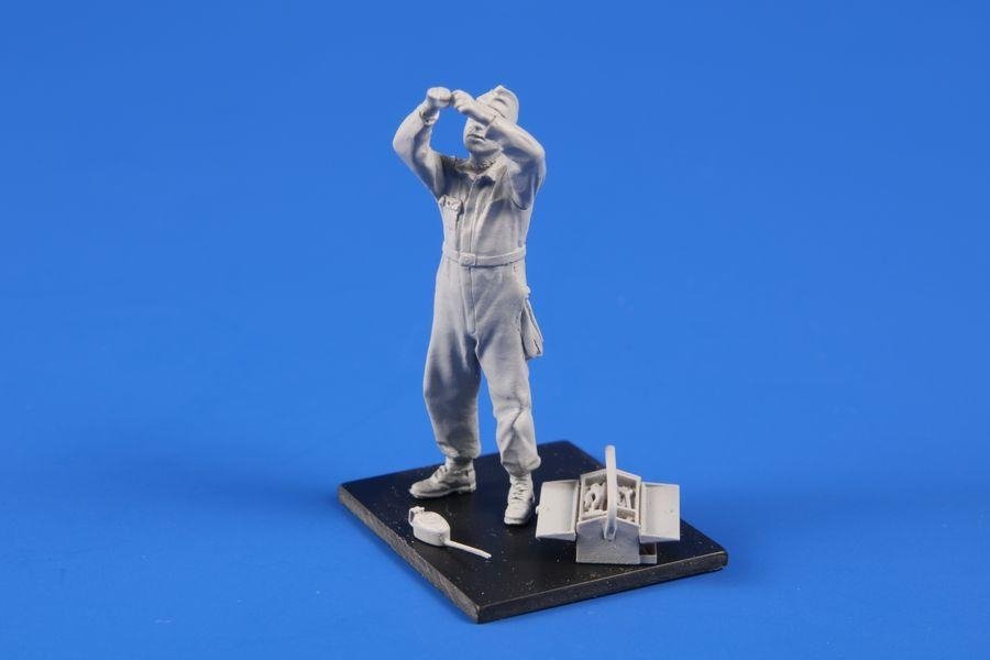 CMK F48357 Siebel Si 204/Aero C-3 Mechanic (engine repair) 1/48 – immagine 2