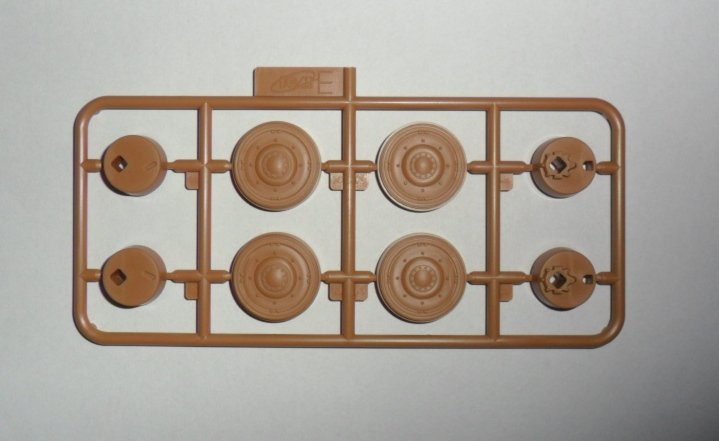 ICM 35376 Panzerspahwagen P 204 (f) Railway, WWII German Armoured Vehicle 1/35 – Bild 7
