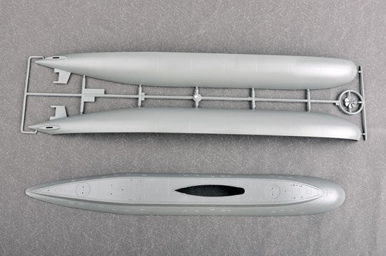 Trumpeter 05903 Russian Kilo Class Attack Submarine 1/144 – image 2