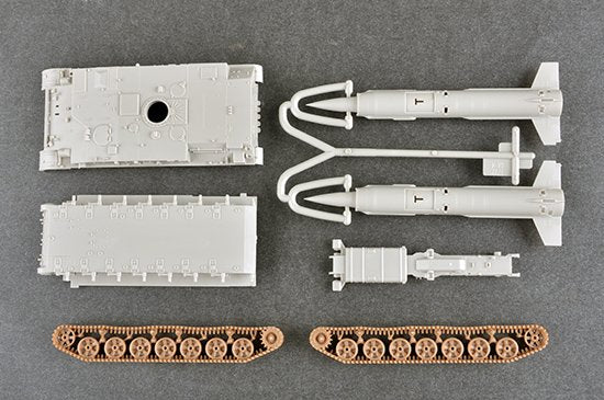 Trumpeter 07178 TEL soviétique 2K11A avec missile 9M8M Krug-a SA-4 Ganef 1/72 – image 6