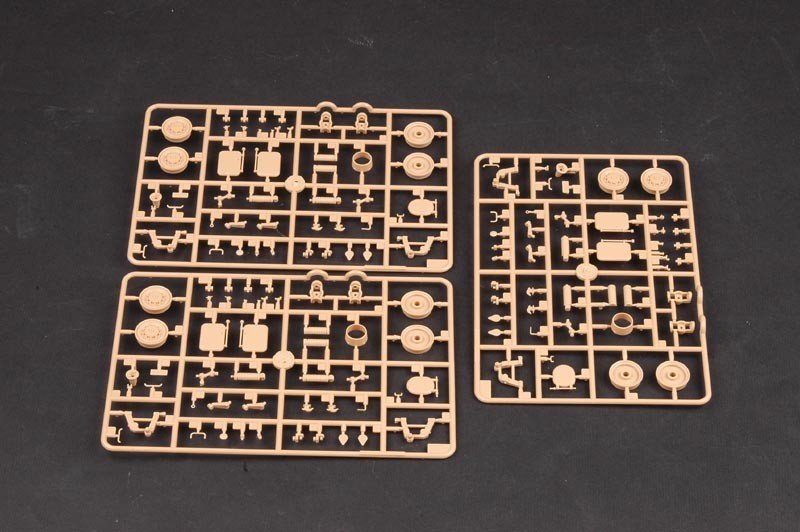 Hobby Boss 82456 ZSL-92B IFV 1/35 – Bild 9
