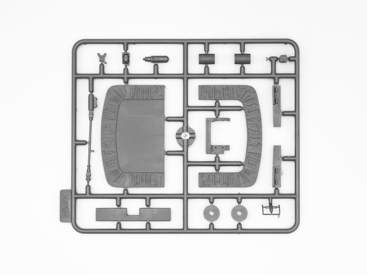 ICM 35493 Studebaker US6-U3 in German Service 1/35 – imagen 9