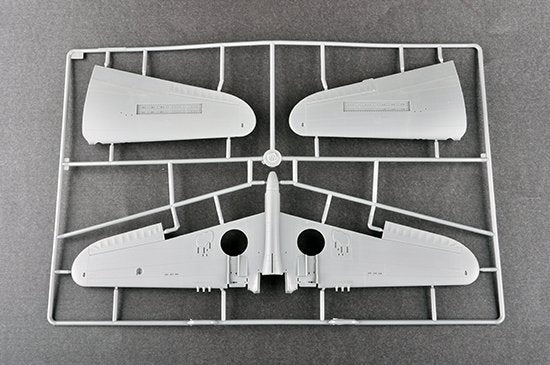 Trumpeter 03227 P-40F War Hawk 1/32 – immagine 4
